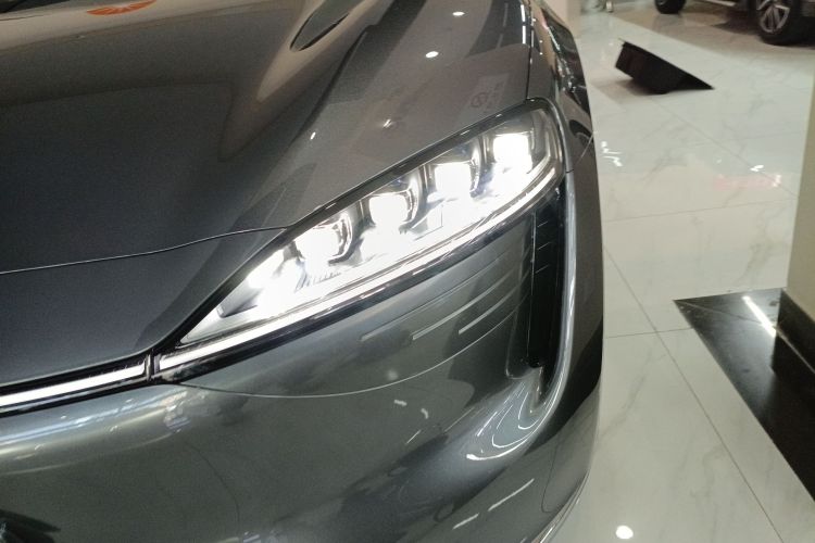 鸿蒙智行 智界R7 2025款 增程 251km Max局部细节36