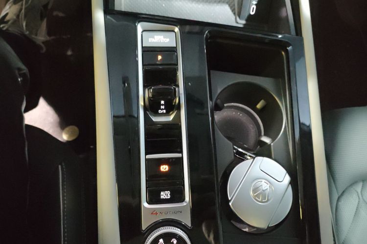 大众 途昂 2024款 530 V6 四驱尊崇豪华版中控内饰18