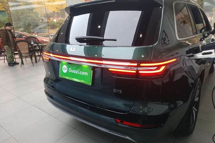 理想汽车 理想ONE 2021款 增程6座版车身外观6