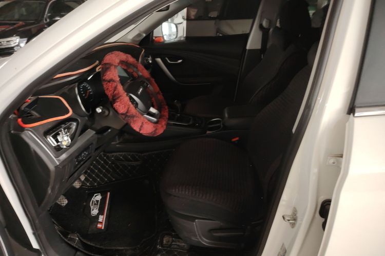 捷途X70 2018款 1.5T 手动畅行版中控内饰19