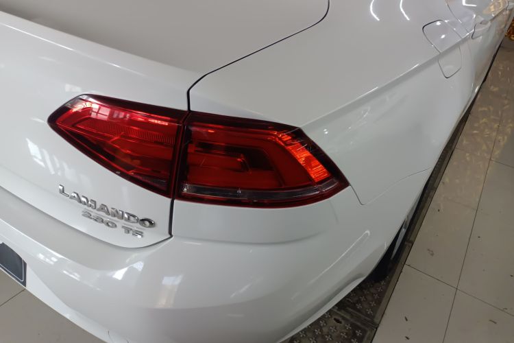 大众 凌渡 2015款 230TSI DSG风尚版车身外观6006