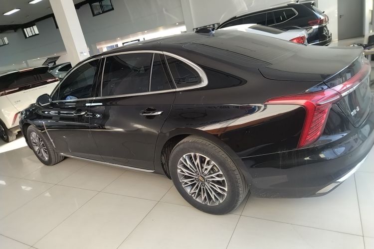 红旗H5 2024款 1.5T DCT智联旗韵版车身外观4