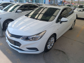 雪佛兰 科鲁兹 2018款 320 自动先锋天窗版