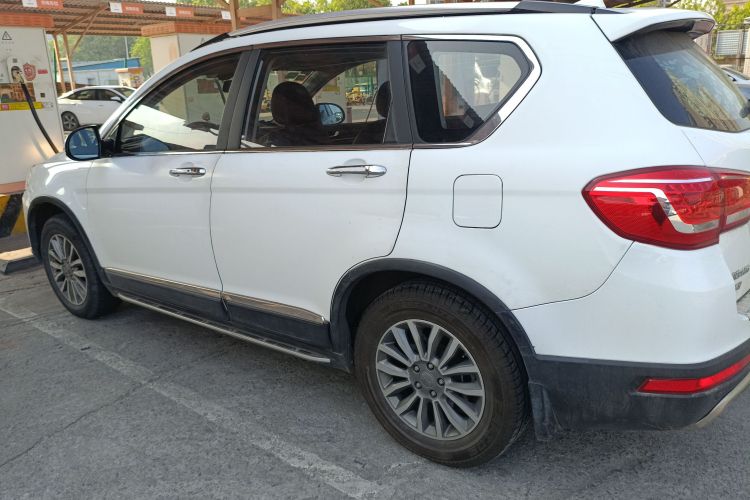 哈弗H6 2015款 运动版 1.5T 自动两驱豪华型车身外观4