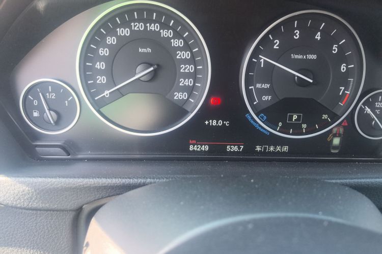 宝马3系 2017款 320Li 时尚型中控内饰14