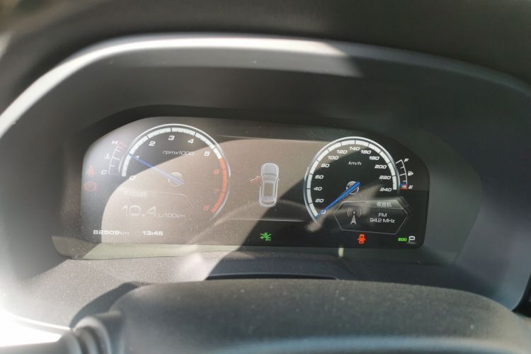 魏牌 VV7 2017款 VV7c 2.0T 超豪型中控内饰14