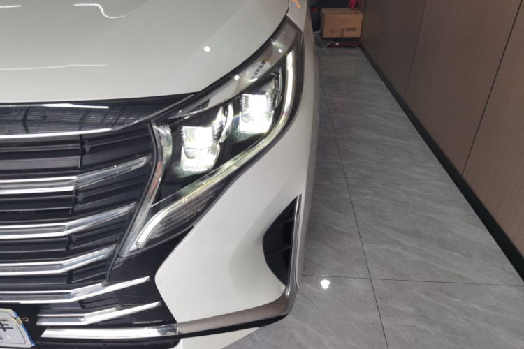 广汽传祺 传祺M8 2021款 领秀系列 390T 尊享版车身外观36