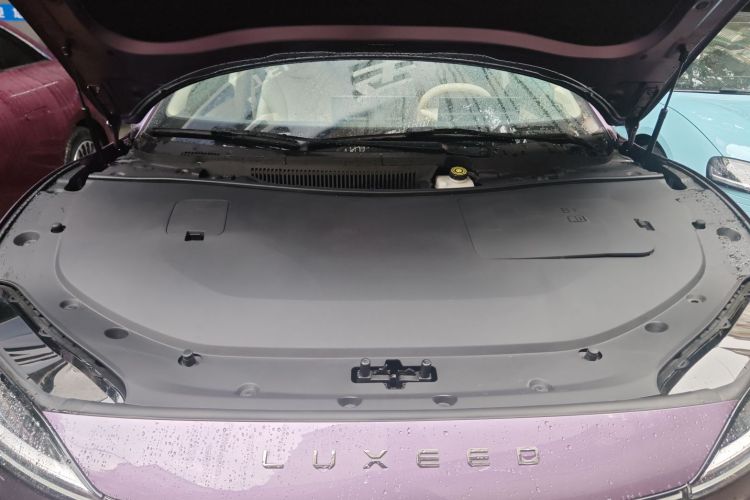 鸿蒙智行 智界S7 2024款 Pro 后驱长航版机舱底盘24