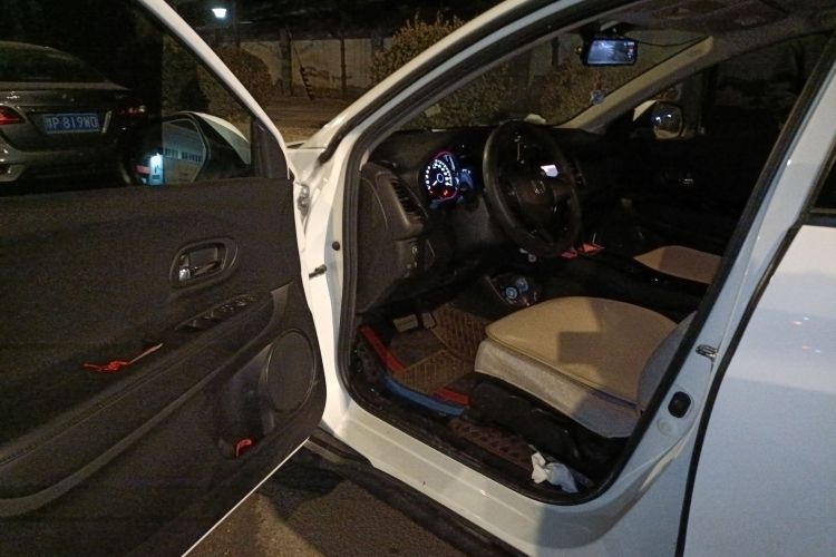 本田 缤智 2015款 1.5L CVT两驱舒适型中控内饰20