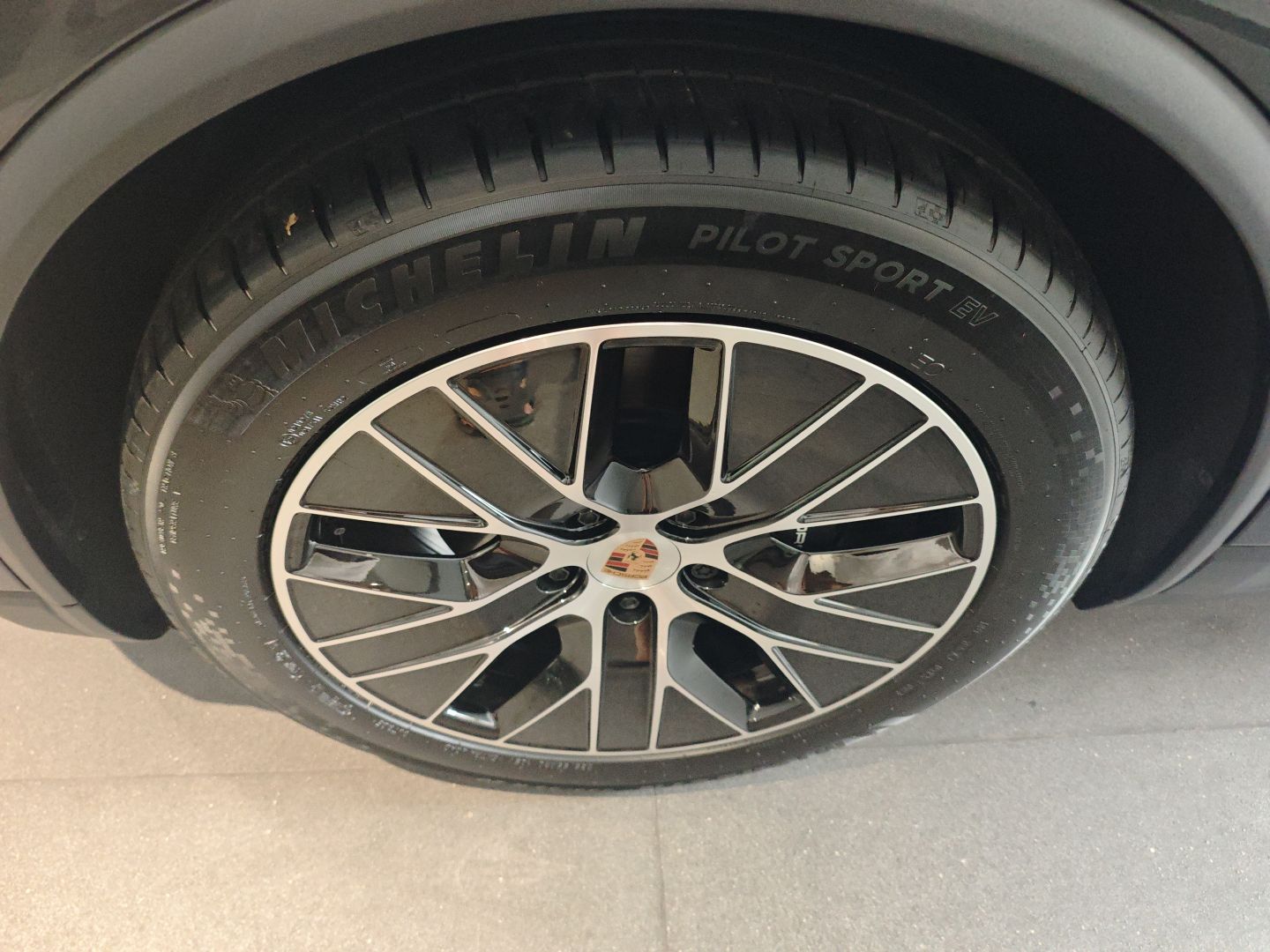 保时捷 Macan新能源 2024款 Macan 长续航版