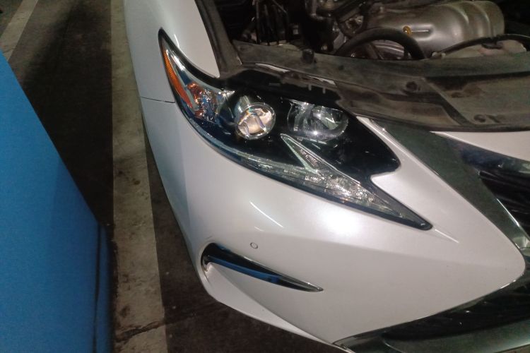 雷克萨斯ES 2015款 200 精英版车身外观8