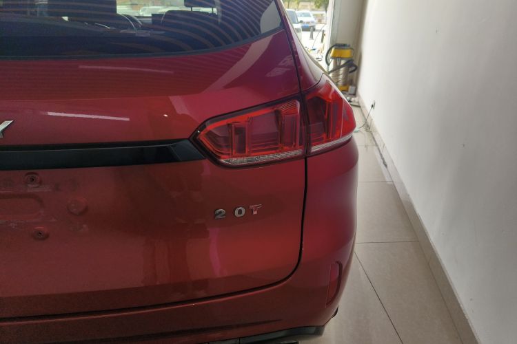 魏牌 VV5 2017款 2.0T 旗舰型车身外观6006