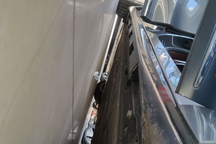 鸿蒙智行 智界R7 2024款 纯电 802km Max局部细节9001