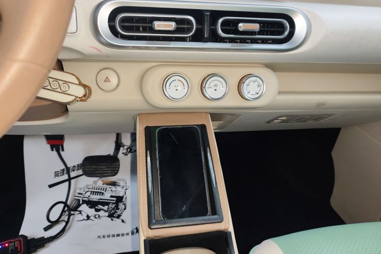 五菱汽车 宏光MINIEV 2024款 第三代 215km 进阶版中控内饰16