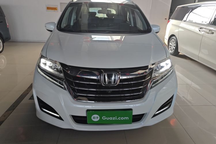 本田 艾力绅 2016款 2.4L 至尊版车身外观2