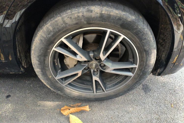 奥迪Q5L 2020款 改款 40 TFSI 荣享时尚型车身外观10