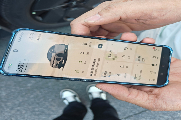 小鹏G6 2025款 625 长续航 Max 科技版中控内饰11