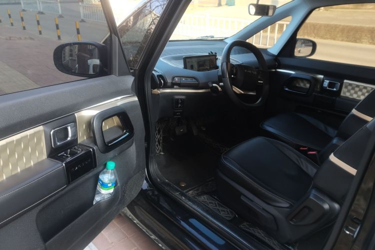 宝骏KiWi EV 2021款 艺术家 磷酸铁锂中控内饰20