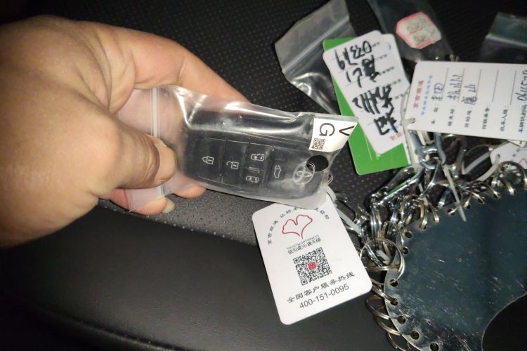 丰田 赛那SIENNA 2026款 2.5L 双擎四驱豪华版中控内饰11