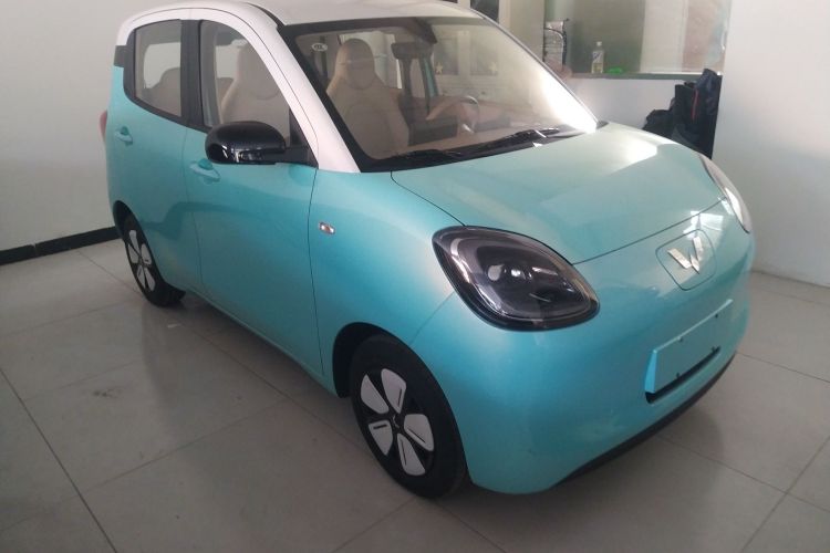 五菱汽车 宏光MINIEV 2025款 四门版 臻享+款车身外观3