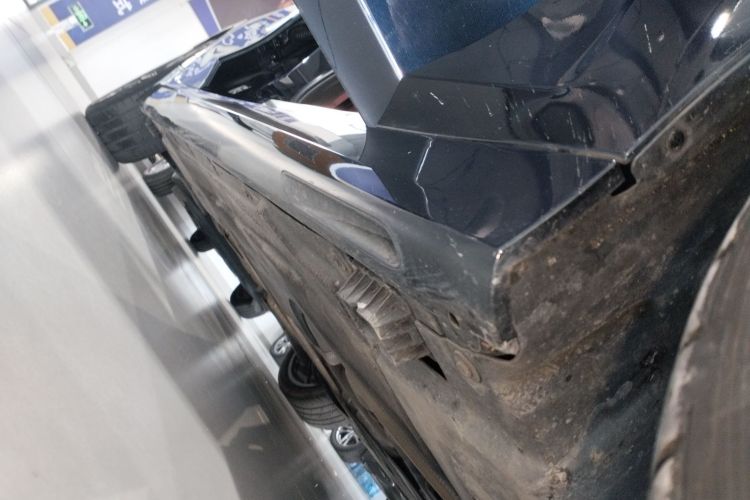 宝马3系 2022款 改款 325i M运动曜夜套装局部细节9001