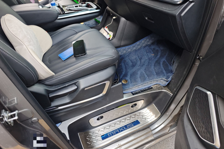 上汽大通MAXUS 大通G20 2021款 改款 PLUS 2.0T 汽油自动豪华版局部细节9005