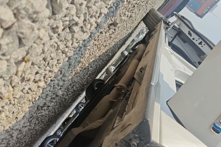 丰田 格瑞维亚 2023款 2.5L混动 尊贵PLUS版局部细节9001