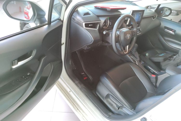 丰田 卡罗拉 2021款 1.2T S-CVT 精英版中控内饰20