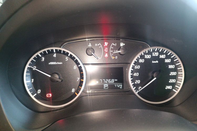 日产 轩逸 2022款 改款 经典 1.6XL CVT豪华版中控内饰14