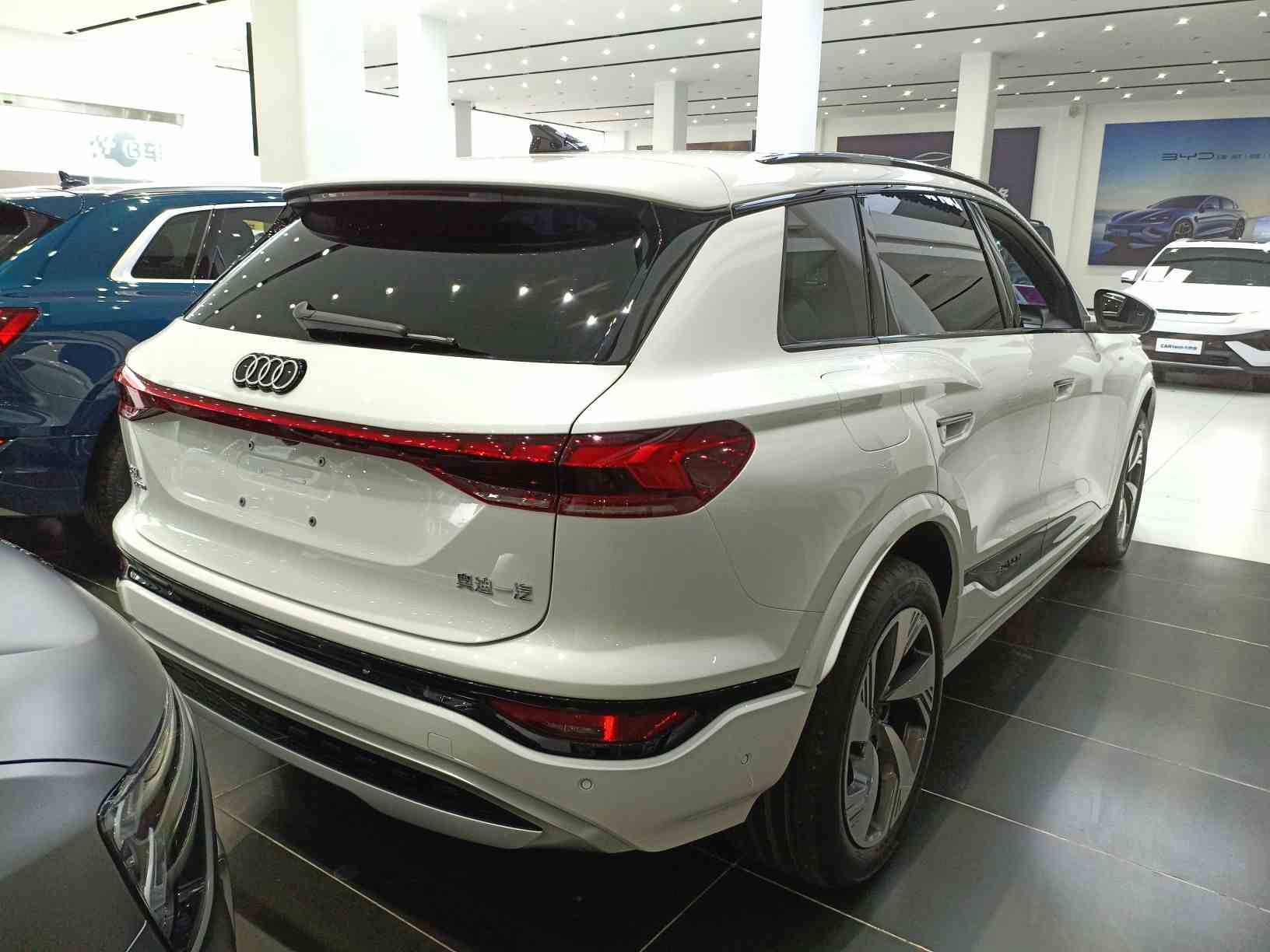 奥迪Q6L e-tron 2026款 超长续航版(4)