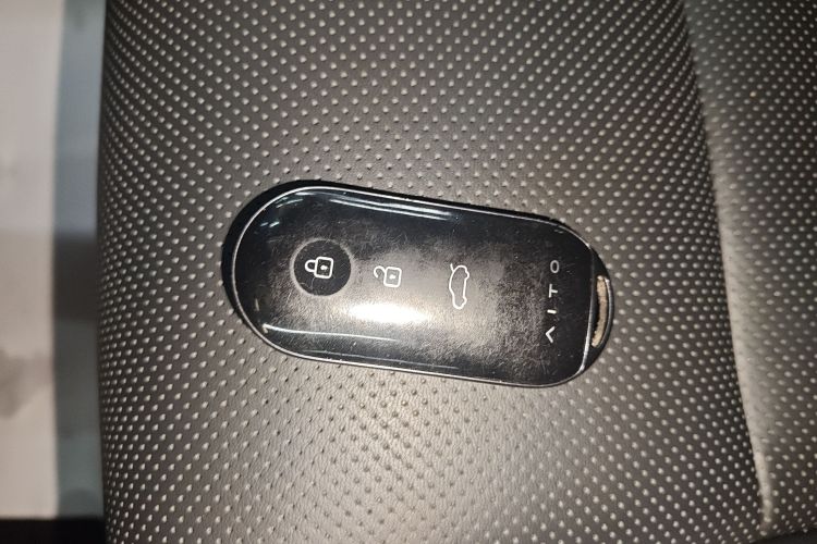 鸿蒙智行 问界M5 2022款 增程四驱至臻版中控内饰11