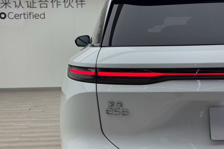 蔚来ES8 2024款 75kWh车身外观9