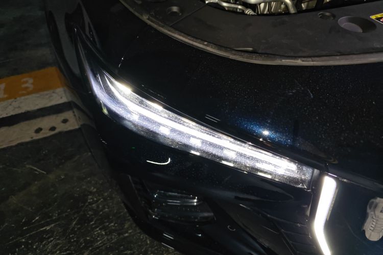 红旗H5 2025款 1.5T DCT玄影版车身外观8