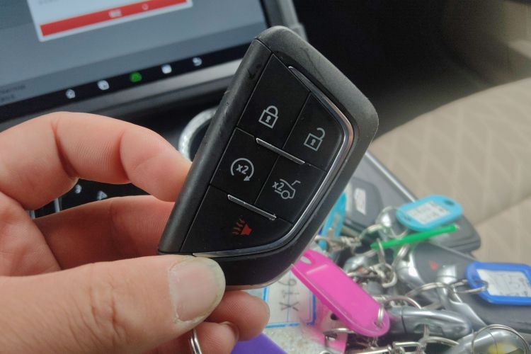 凯迪拉克 IQ锐歌 2022款 四驱高性能尊贵版中控内饰7001