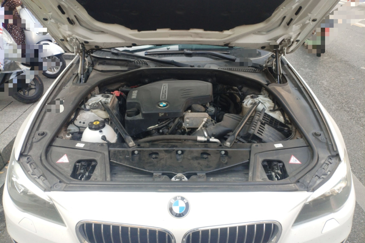 宝马5系 2013款 525Li 领先型局部细节24