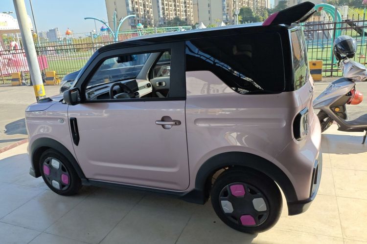 吉利银河 2025款 210km 熊猫卡丁车身外观6003