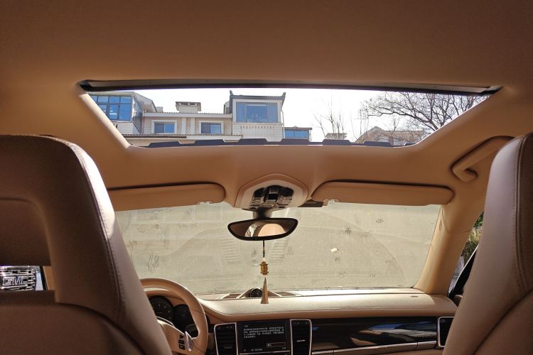 保时捷 2014款 Panamera 4 3.0T局部细节22