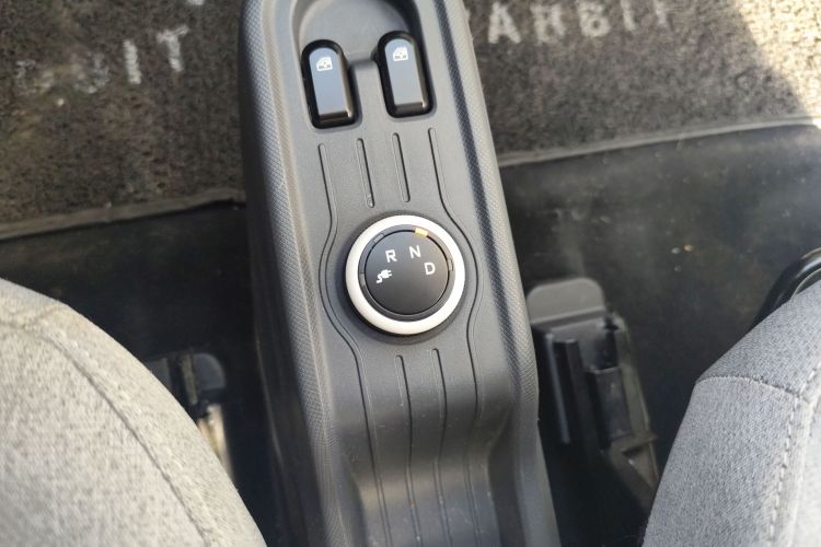 五菱汽车 宏光MINIEV 2021款 马卡龙时尚款 三元锂中控内饰18