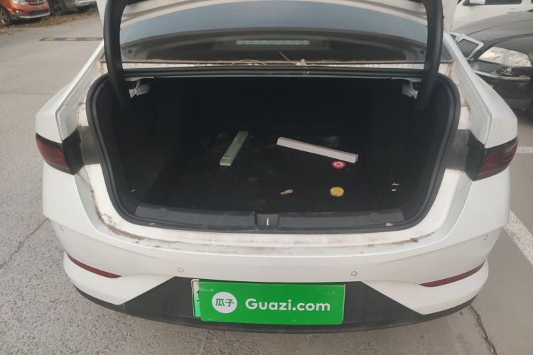 比亚迪 秦PLUS 2025款 DM-i 智驾版 55KM领先型机舱底盘23