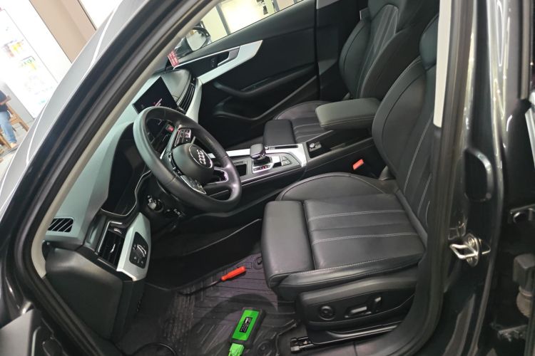 奥迪A4L 2022款 40 TFSI 时尚动感型中控内饰19