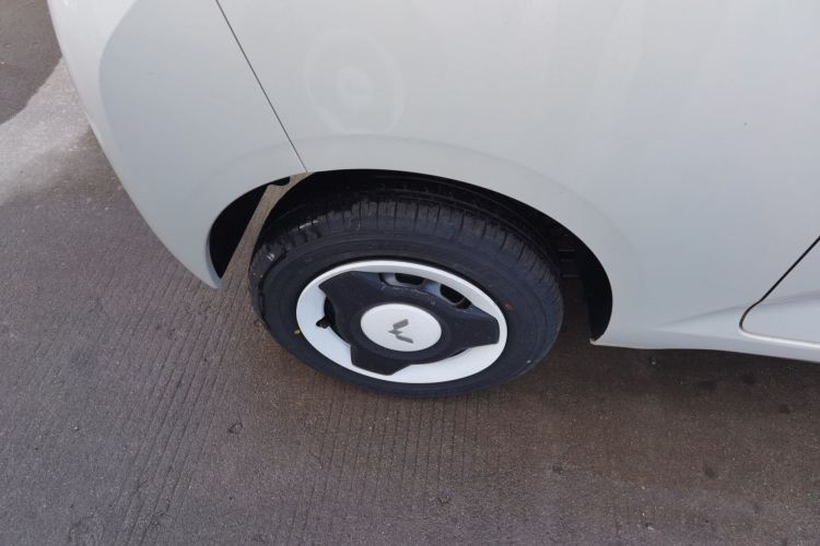 五菱汽车 宏光MINIEV 2024款 第三代 215km 青春版车身外观6008