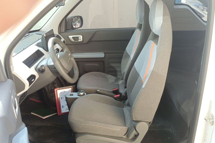 吉利银河 2024款 熊猫mini 200km 耐力熊中控内饰19