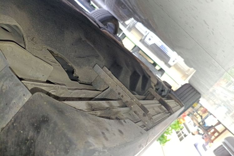 福特 锐界 2018款 EcoBoost 245 四驱尊锐型Plus 7座 国V局部细节9001