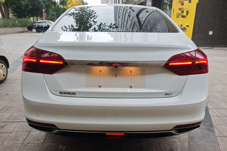 吉利汽车 帝豪 2020款 1.5L 手动向上版车身外观6004