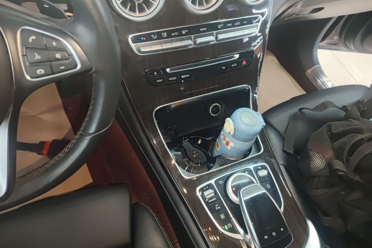 奔驰GLC 2016款 GLC 260 4MATIC 动感型中控内饰18