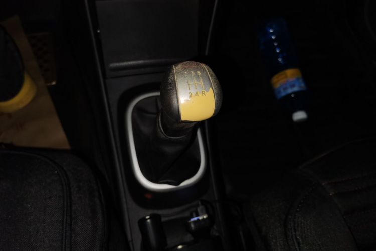 日产 轩逸 2018款 经典 1.6XE+ 手动领先版中控内饰18