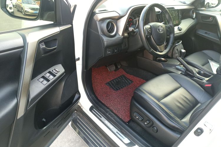 丰田 RAV4荣放 2015款 2.5L 自动四驱精英版中控内饰7003