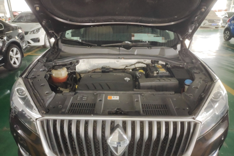 宝沃BX7 2016款 28T 四驱旗舰版 7座机舱底盘24