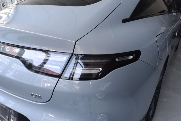 零跑汽车 零跑C01 2024款 增程 316尊享版车身外观9