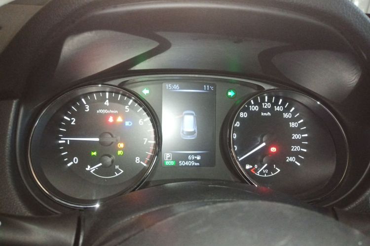 日产 奇骏 2020款 2.0L XL Premium CVT 2WD智联尊享版中控内饰14